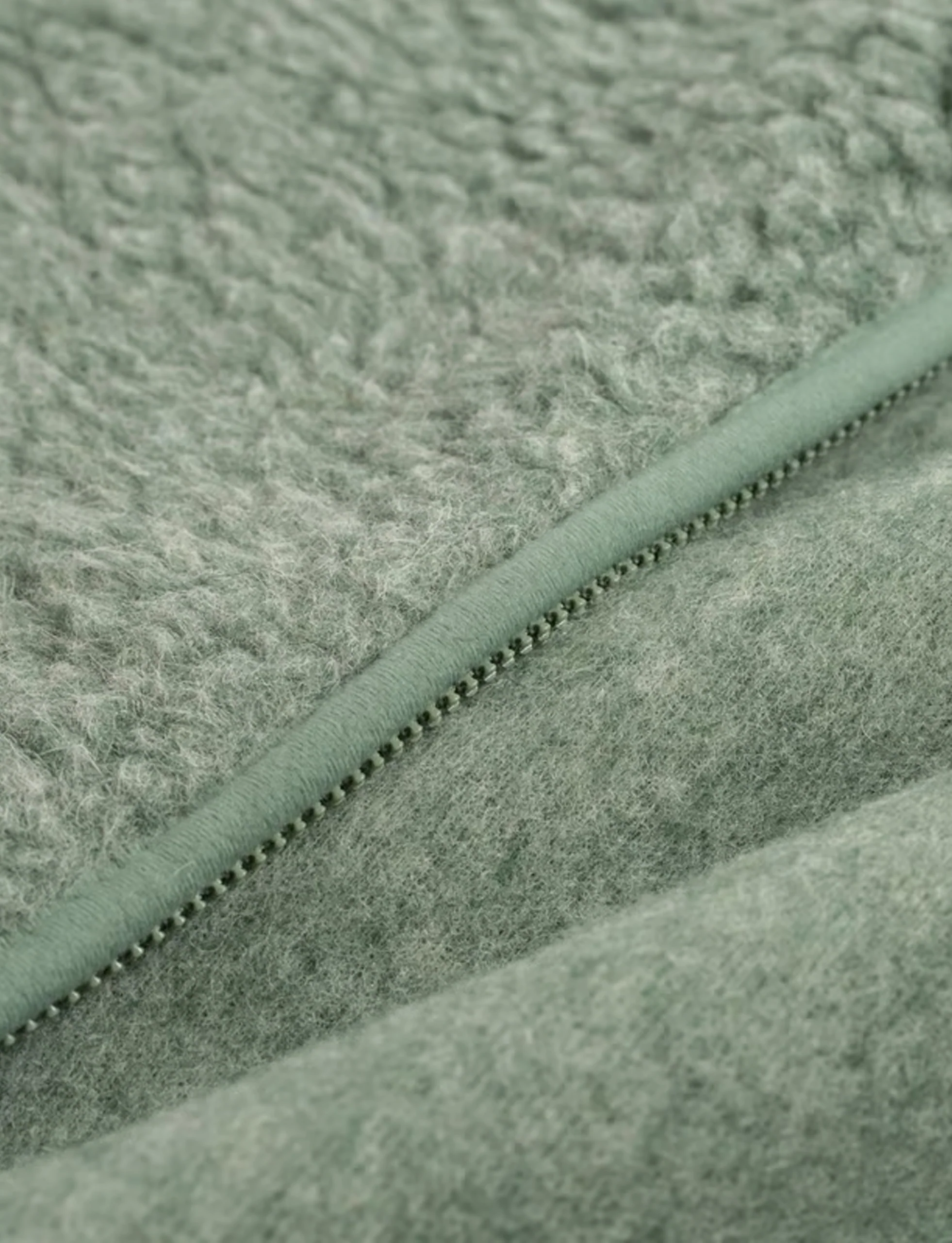 Coldbreaker Standard Vest Green - Image 3