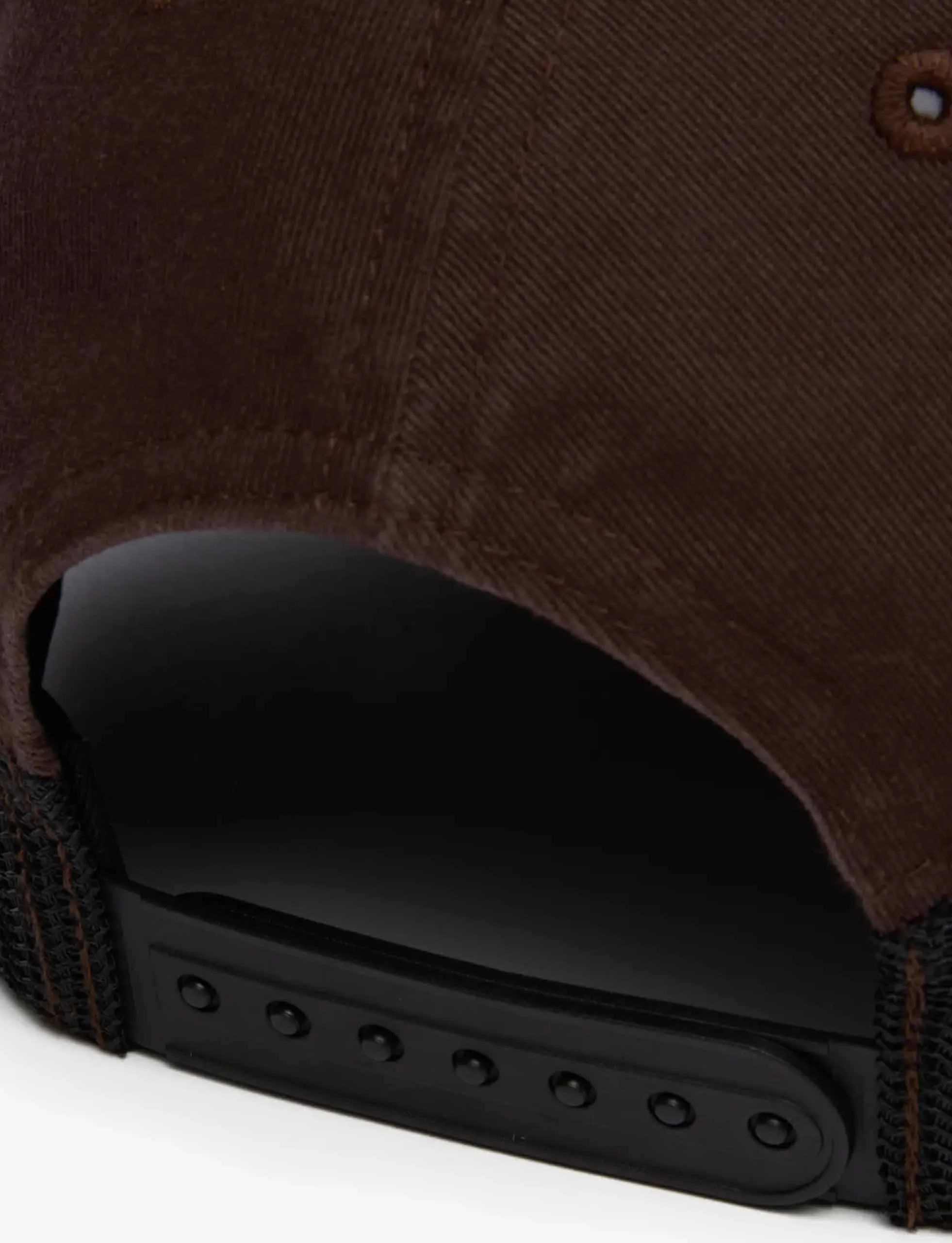 STÜSSY Lp Service Mesh Strapback Cap BROWN - Image 4